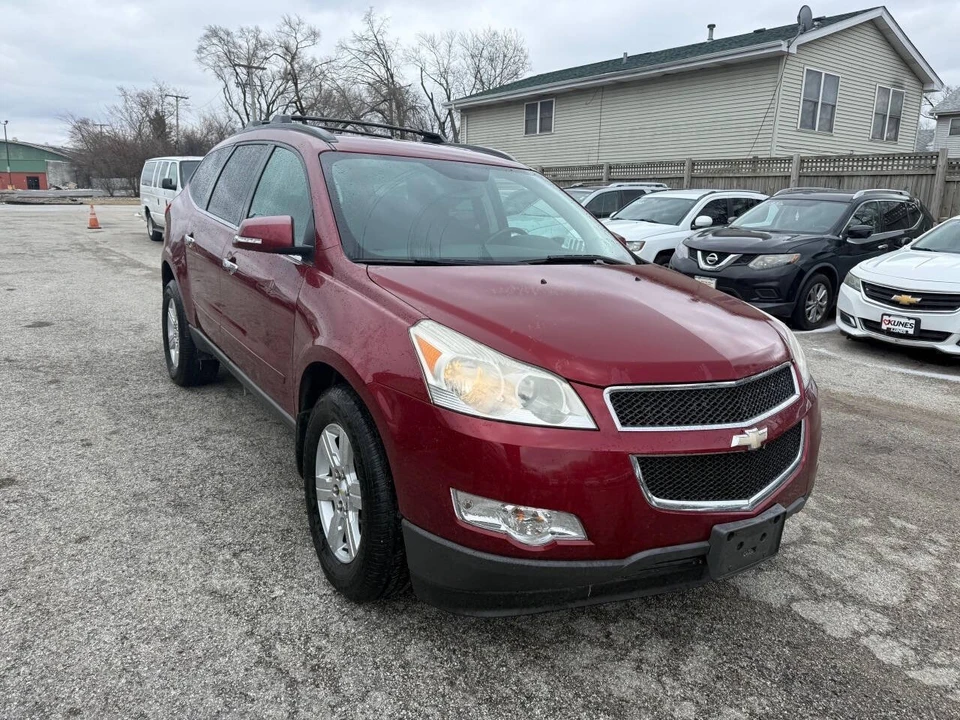 2011 Chevrolet Traverse - Image 2 of 21