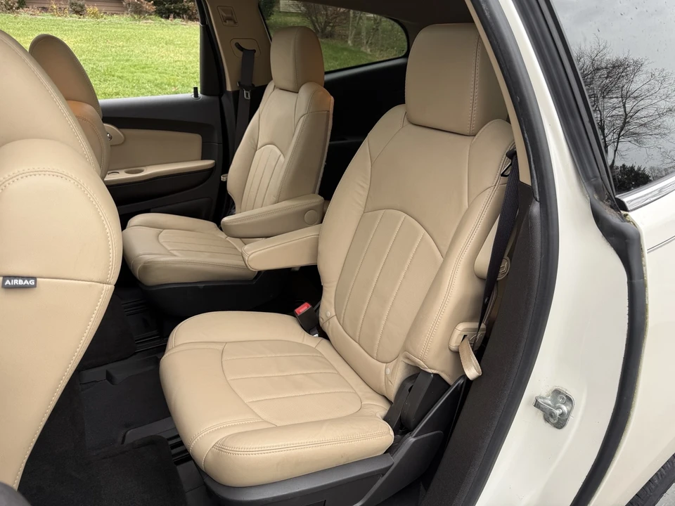 2011 Chevrolet Traverse - Image 13 of 19