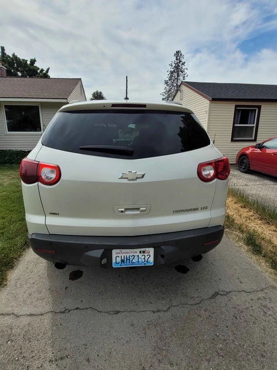 2011 Chevrolet Traverse - Image 4 of 10