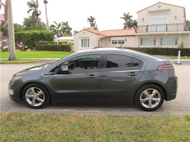 2011 Chevrolet Volt - Image 9 of 12