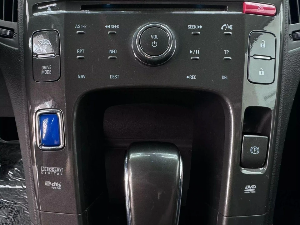 2011 Chevrolet Volt - Image 18 of 21