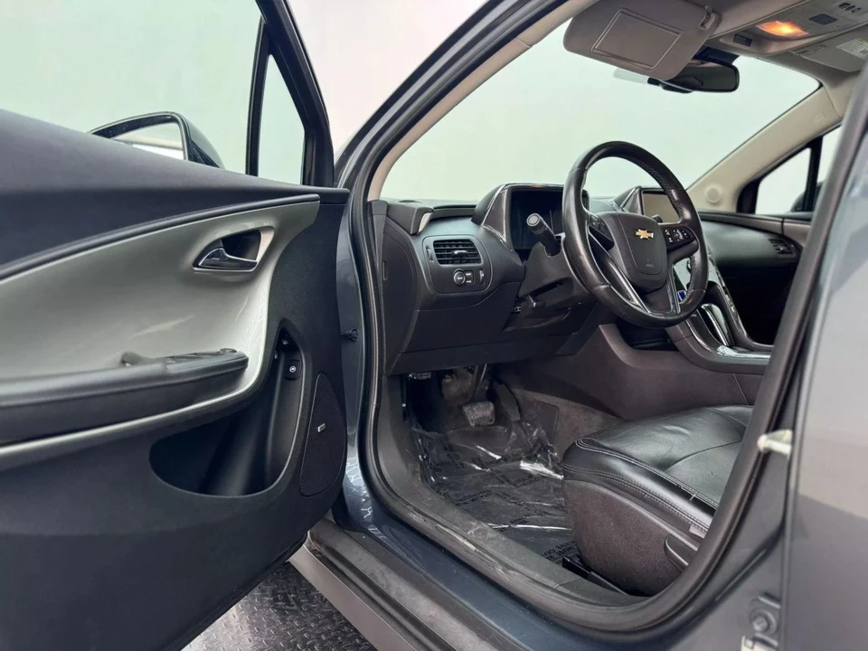 2011 Chevrolet Volt - Image 10 of 21