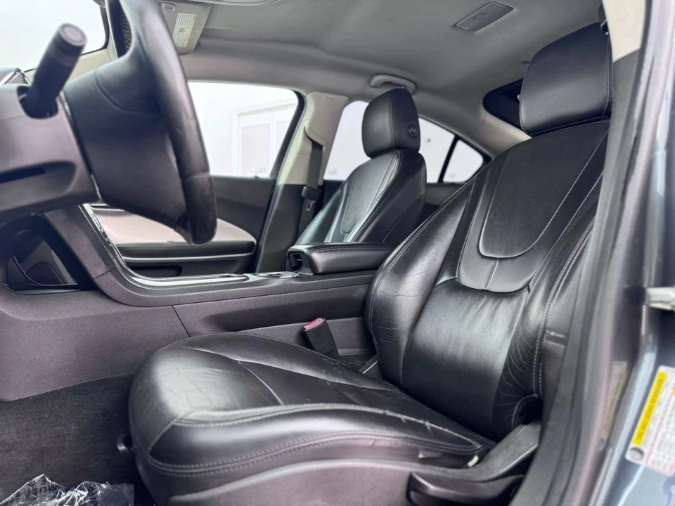 2011 Chevrolet Volt - Image 12 of 21