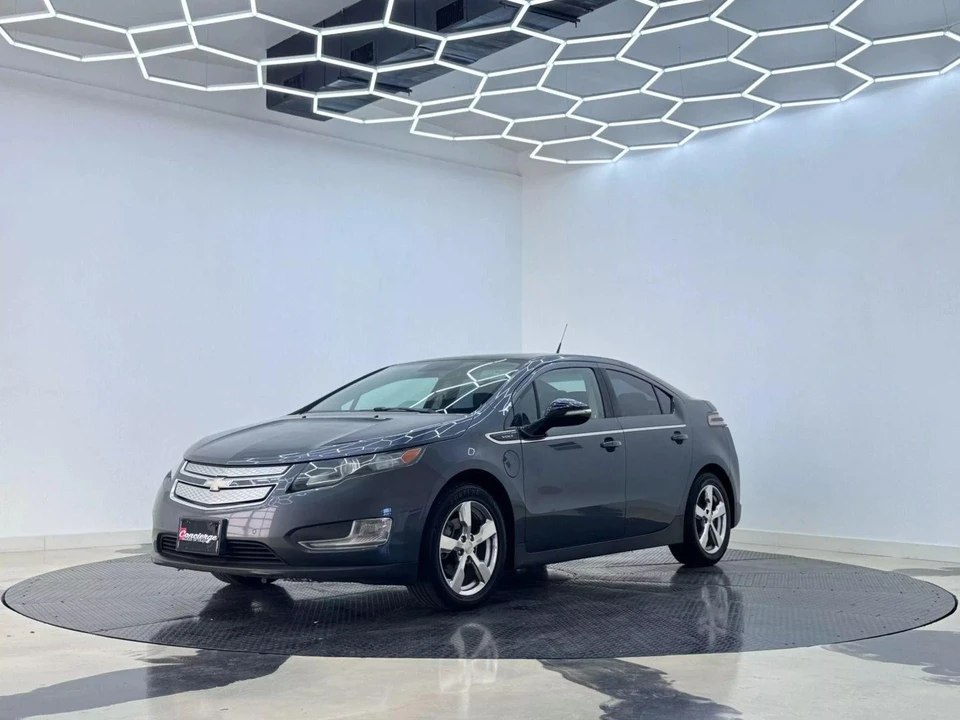 2011 Chevrolet Volt - Image 8 of 21