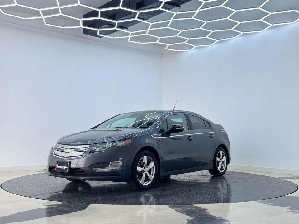 2011 Chevrolet Volt - Image 8 of 21