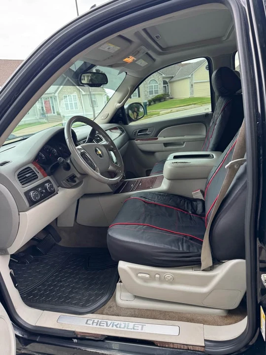 2011 Chevrolet Avalanche - Image 10 of 11