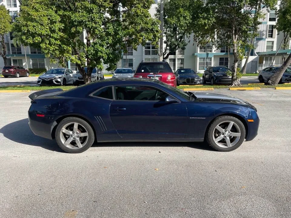 2011 Chevrolet Camaro 5th Gen - Image 11 of 15