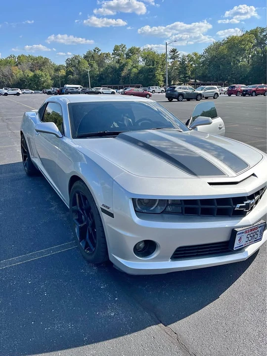 2011 Chevrolet Camaro 5th Gen - Image 2 of 8