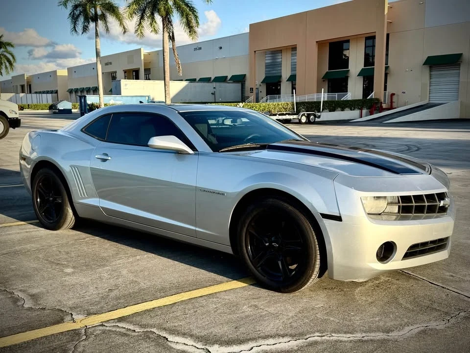 2011 Chevrolet Camaro 5th Gen - Image 5 of 11