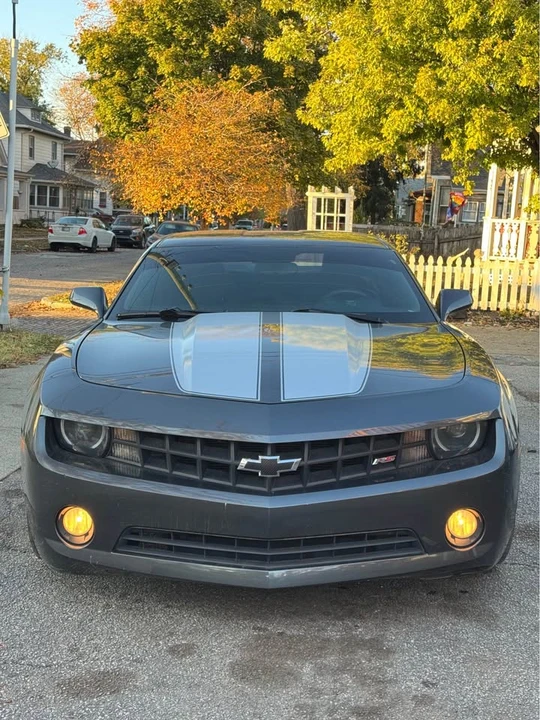 2011 Chevrolet Camaro 5th Gen - Image 2 of 13