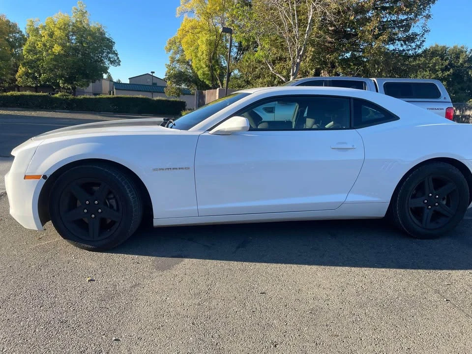 2011 Chevrolet Camaro 5th Gen - Image 12 of 17