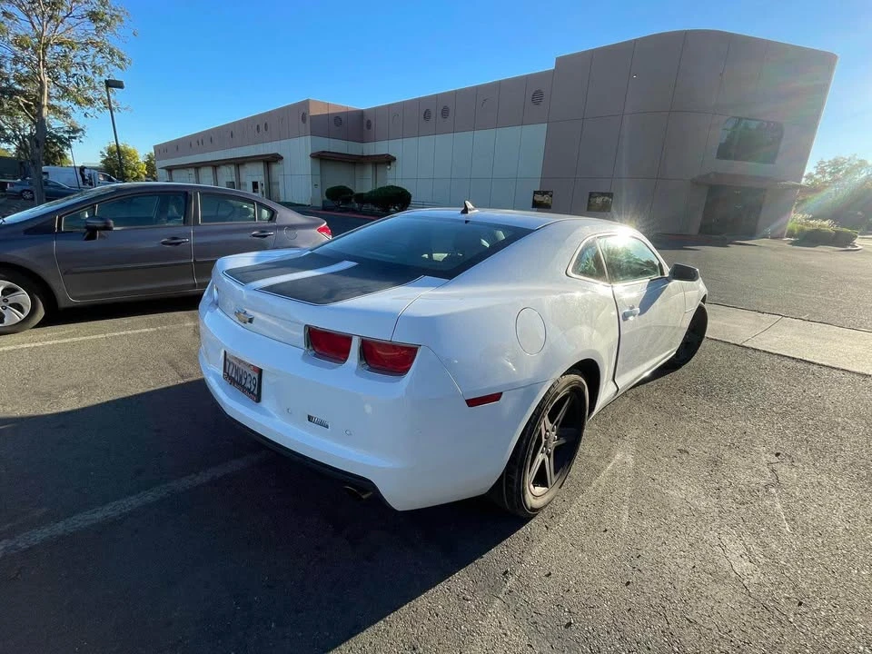 2011 Chevrolet Camaro 5th Gen - Image 14 of 17