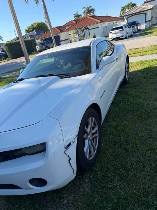2011 Chevrolet Camaro 5th Gen - Image 2 of 5