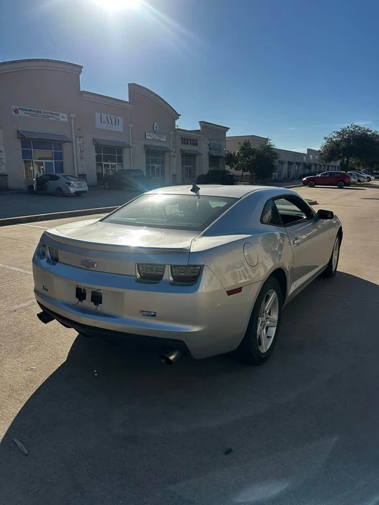 2011 Chevrolet Camaro 5th Gen - Image 2 of 5