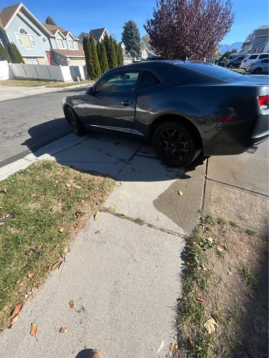 2011 Chevrolet Camaro 5th Gen - Image 2 of 7