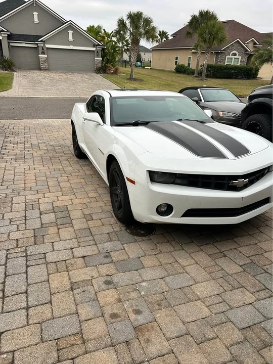 2011 Chevrolet Camaro 5th Gen - Image 5 of 9