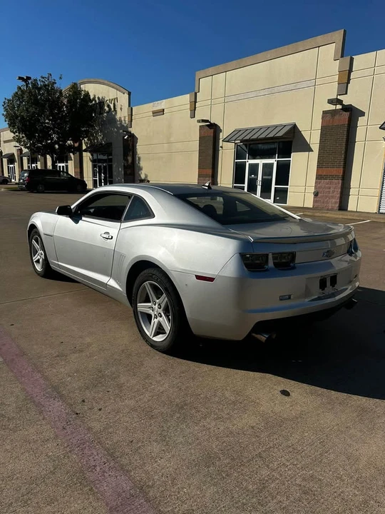 2011 Chevrolet Camaro 5th Gen - Image 8 of 13