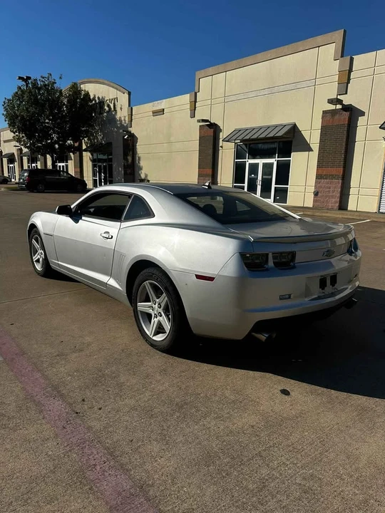2011 Chevrolet Camaro 5th Gen - Image 2 of 8