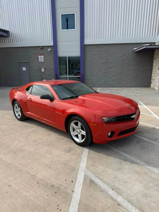 2011 Chevrolet Camaro 5th Gen - Image 2 of 11
