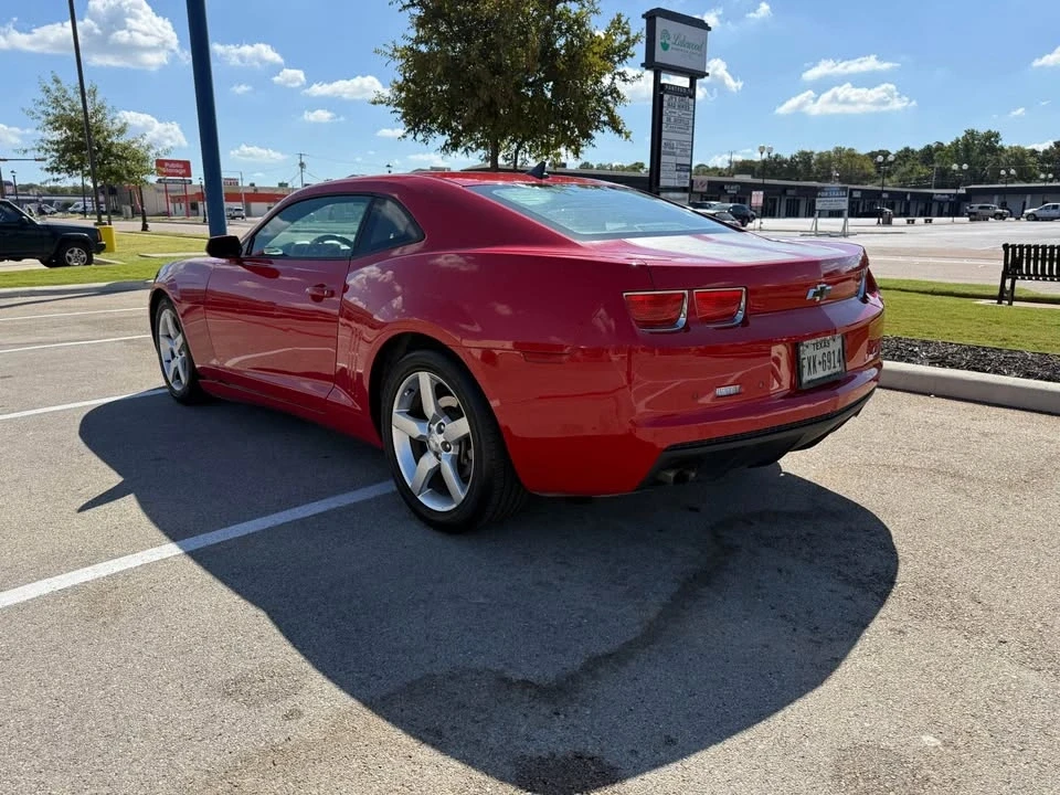 2011 Chevrolet Camaro 5th Gen - Image 5 of 13