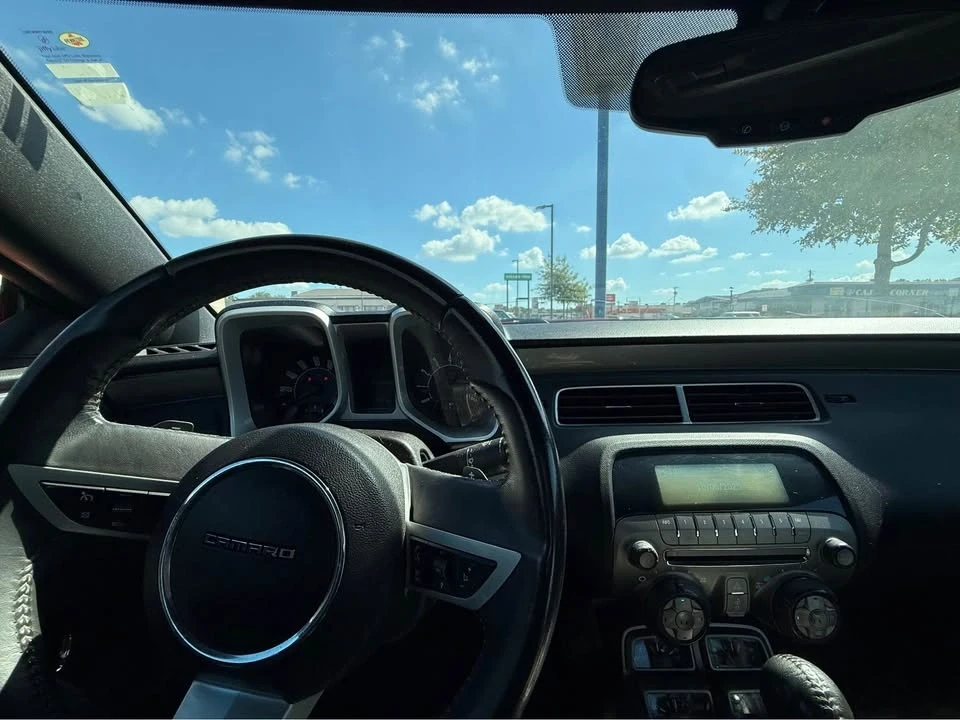 2011 Chevrolet Camaro 5th Gen - Image 12 of 13