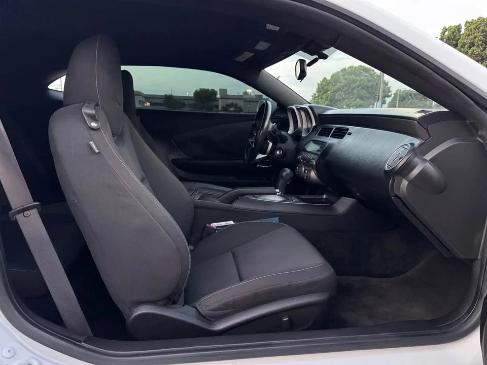 2011 Chevrolet Camaro 5th Gen - Image 6 of 12