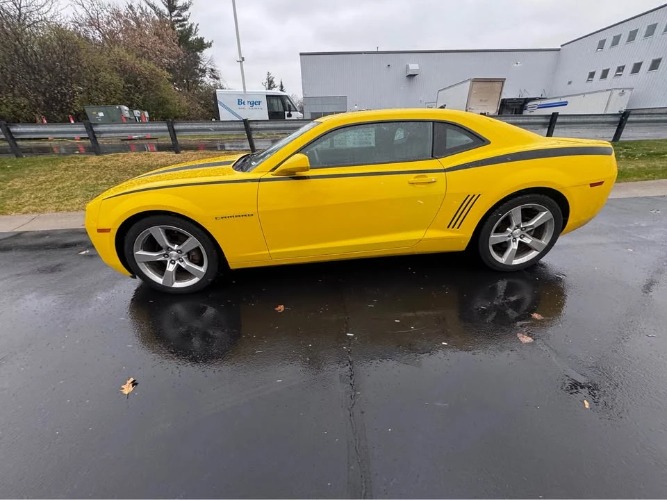 2011 Chevrolet Camaro 5th Gen - Image 2 of 10