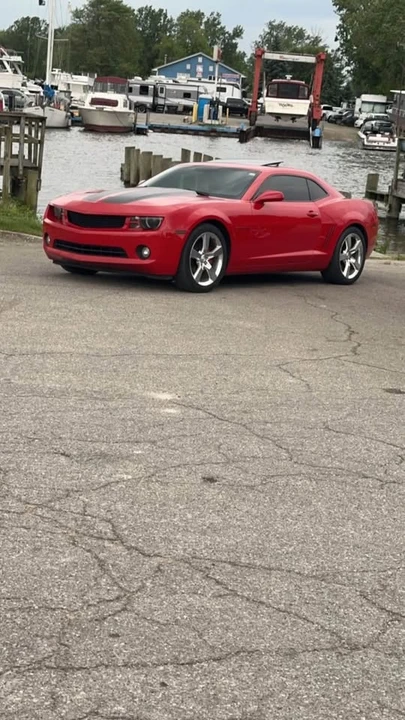 2011 Chevrolet Camaro 5th Gen - Image 2 of 3