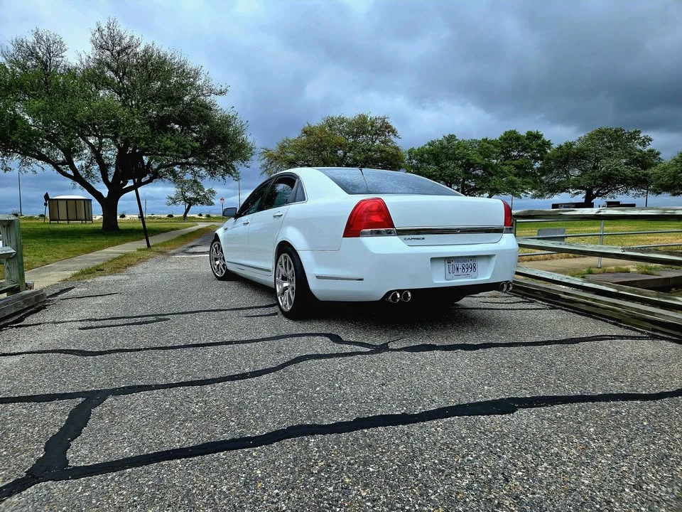 2011 Chevrolet Caprice - Image 2 of 20