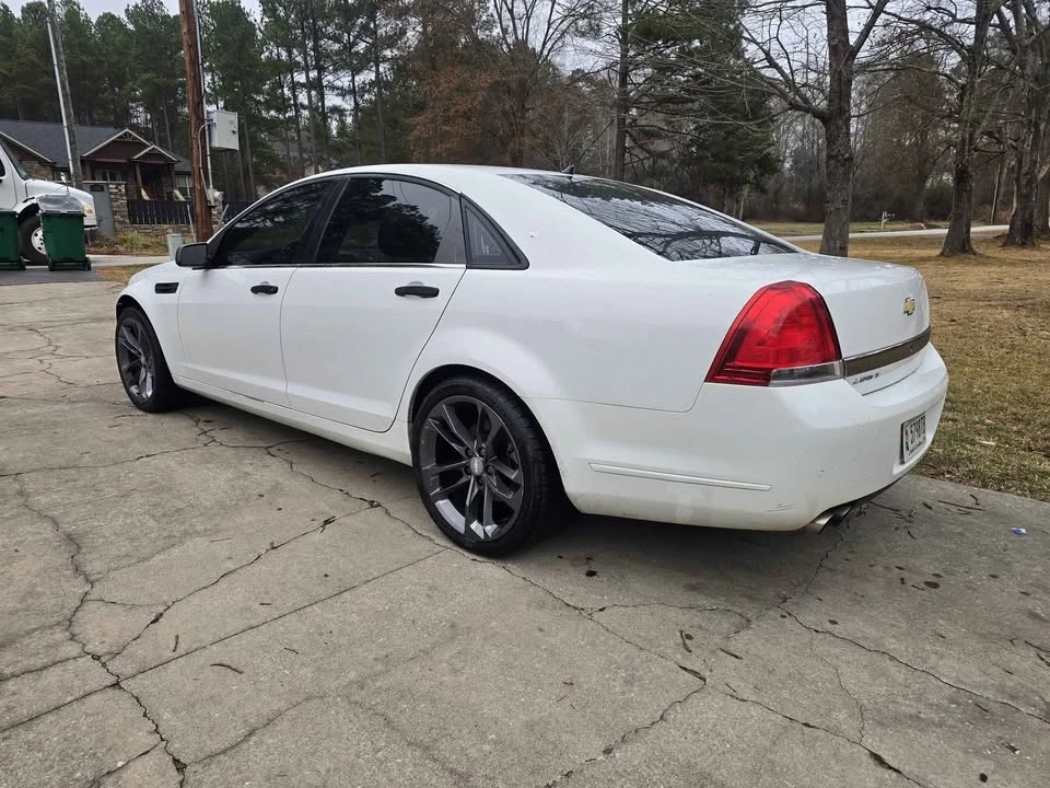 2011 Chevrolet Caprice - Image 2 of 19