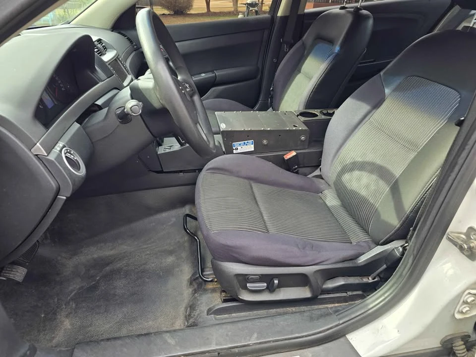 2011 Chevrolet Caprice - Image 10 of 19
