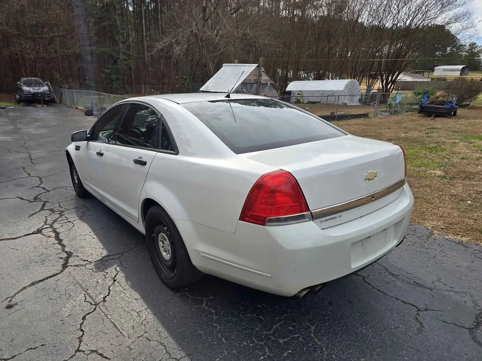 2011 Chevrolet Caprice - Image 7 of 19