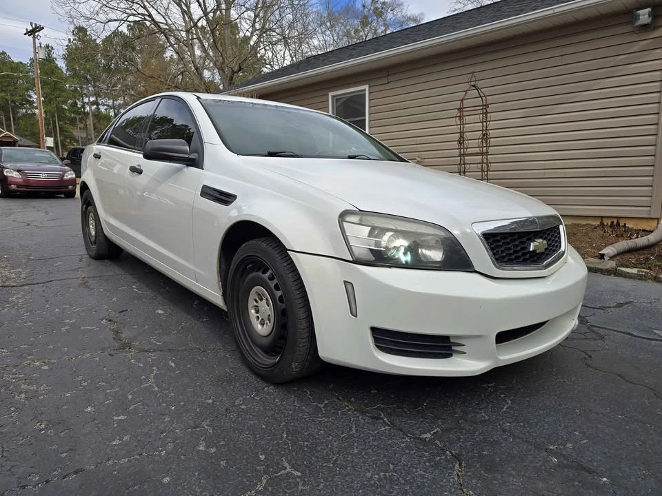 2011 Chevrolet Caprice - Image 3 of 19