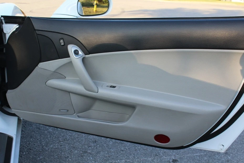 2011 Chevrolet Corvette C6 - Image 8 of 13