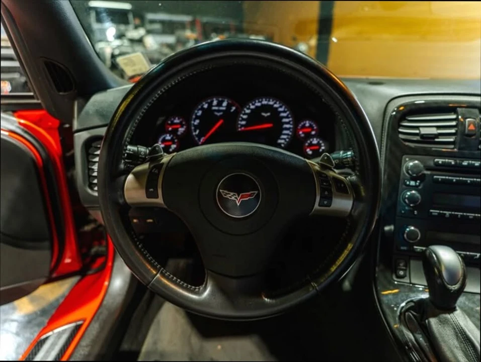 2011 Chevrolet Corvette C6 - Image 15 of 19