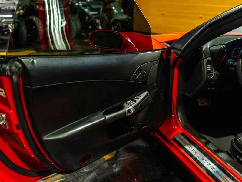 2011 Chevrolet Corvette C6 - Image 15 of 18