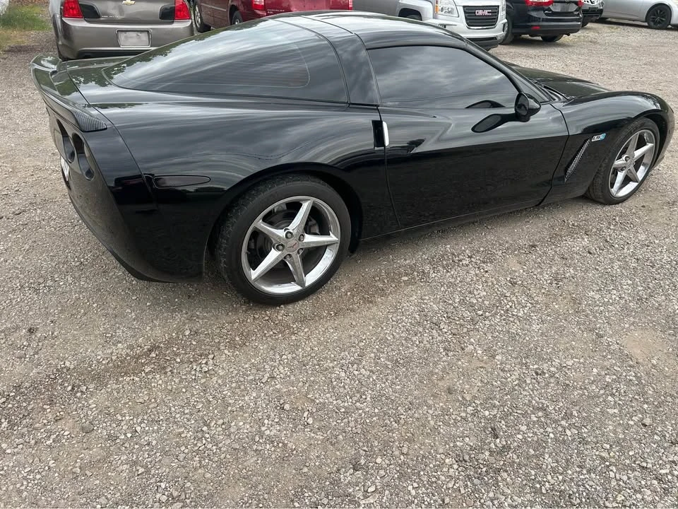 2011 Chevrolet Corvette C6 - Image 2 of 7