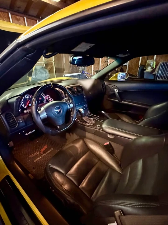 2011 Chevrolet Corvette C6 - Image 7 of 8