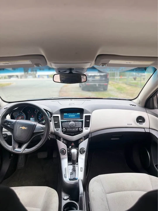 2011 Chevrolet Cruze - Image 7 of 11