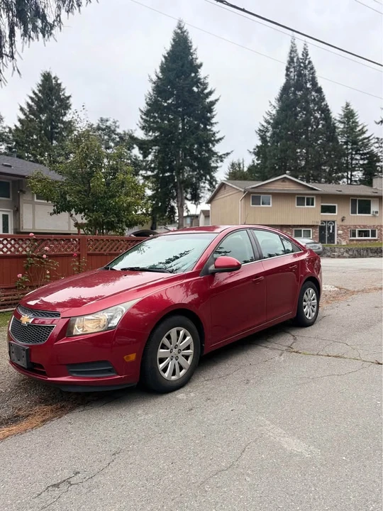 2011 Chevrolet Cruze - Image 2 of 11