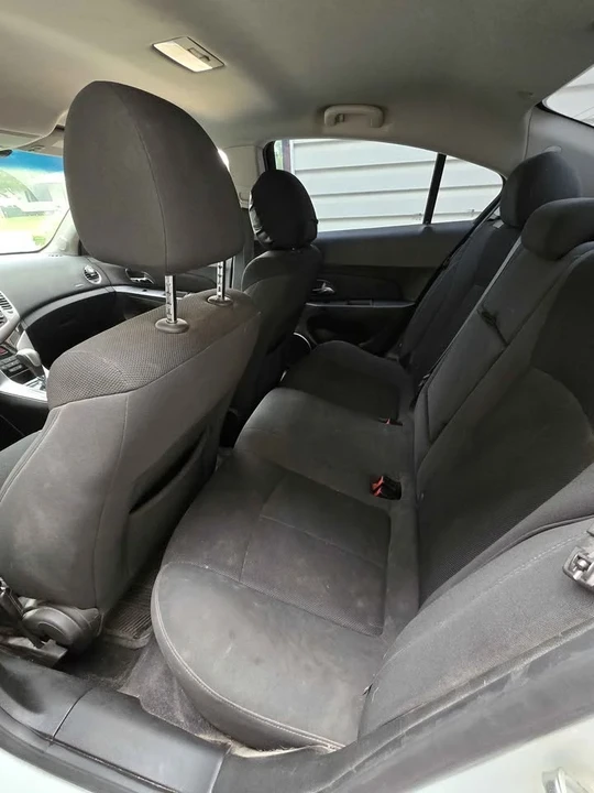2011 Chevrolet Cruze - Image 4 of 10