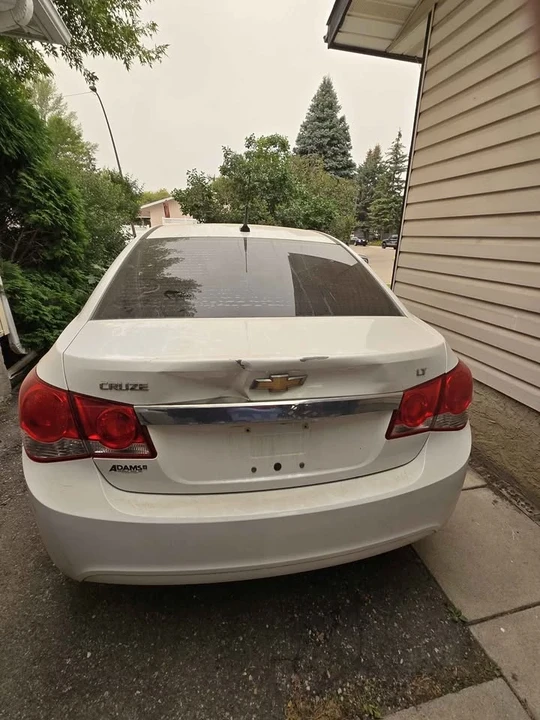 2011 Chevrolet Cruze - Image 2 of 10