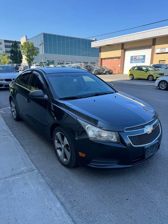 2011 Chevrolet Cruze - Image 2 of 12