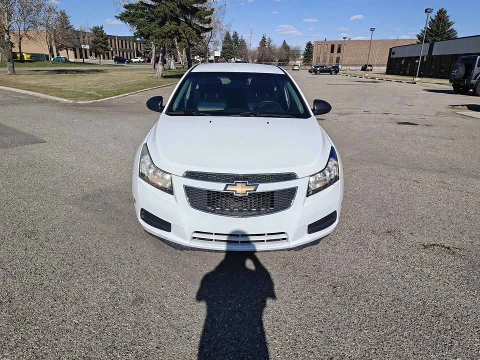 2011 Chevrolet Cruze - Image 2 of 7