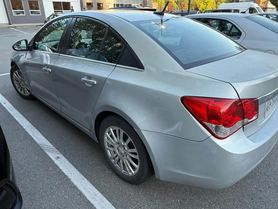 2011 Chevrolet Cruze - Image 4 of 6