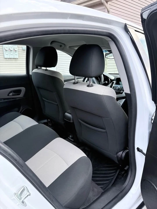 2011 Chevrolet Cruze - Image 10 of 12
