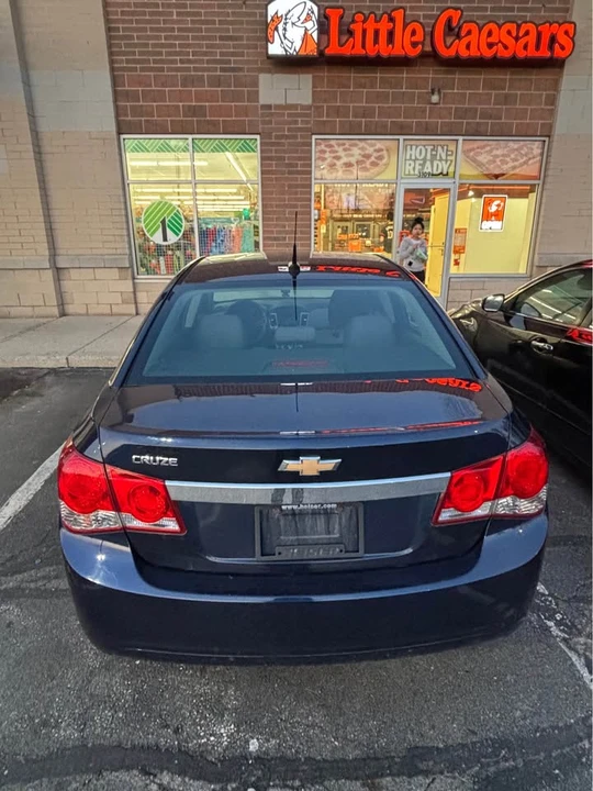2011 Chevrolet Cruze - Image 2 of 6