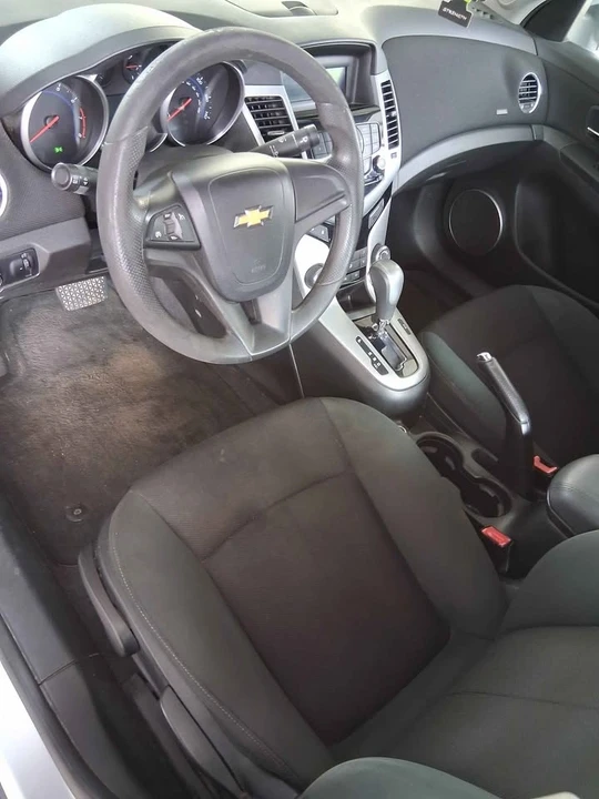 2011 Chevrolet Cruze - Image 6 of 8