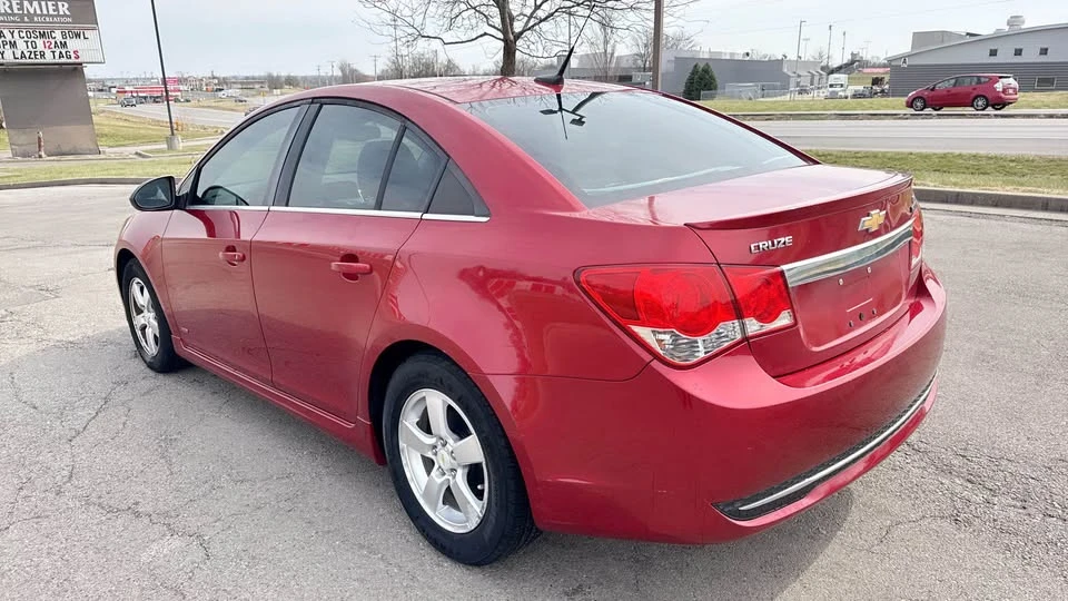 2011 Chevrolet Cruze - Image 4 of 18