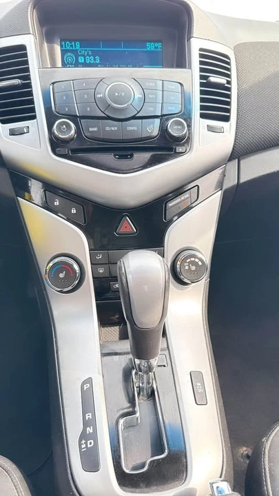 2011 Chevrolet Cruze - Image 16 of 18
